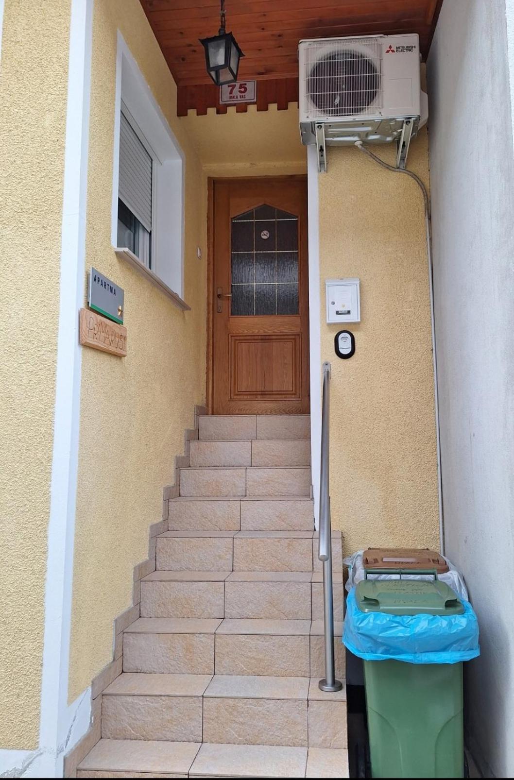 Apartma Pr Maruši Bovec Bagian luar foto